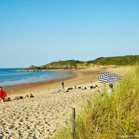Holiday home La Pailloussette - A Cancale